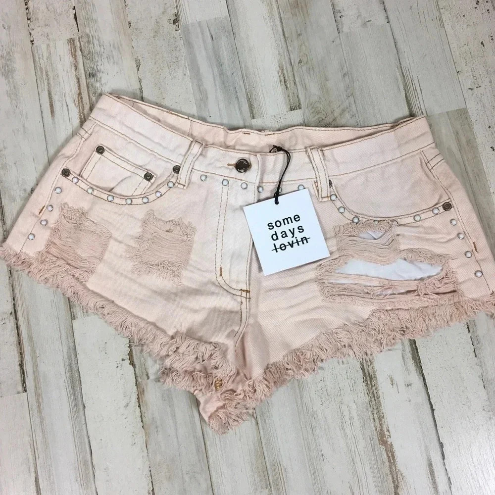Some Days Lovin’ Distressed Daisy Dukes Shorts S